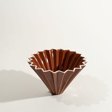 Load image into Gallery viewer, Origami Coffee Dripper Size Medium in Brown
