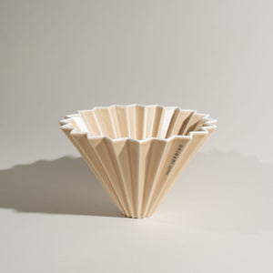 Origami Coffee Dripper Size Medium in Beige